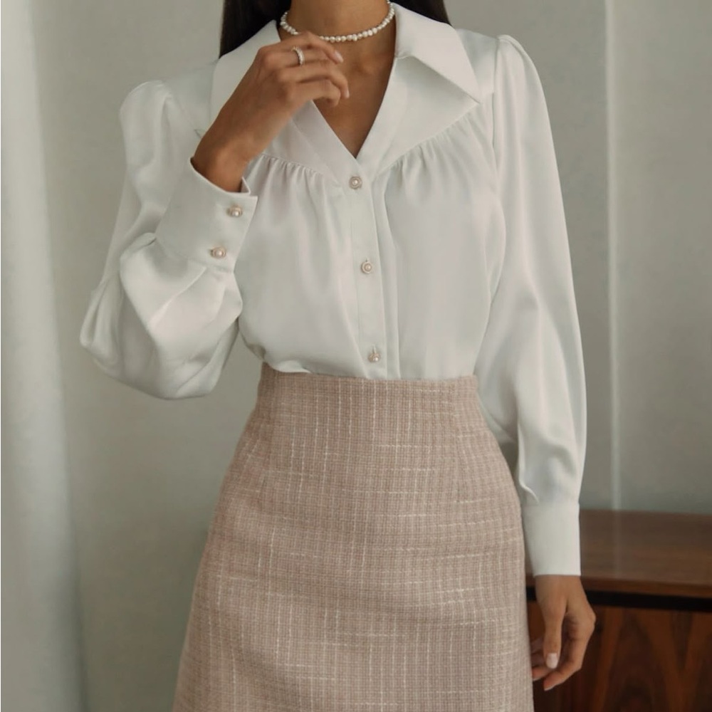 Lichi Straight Blouse with Fine Pleats and Pearl Buttons | Size Small